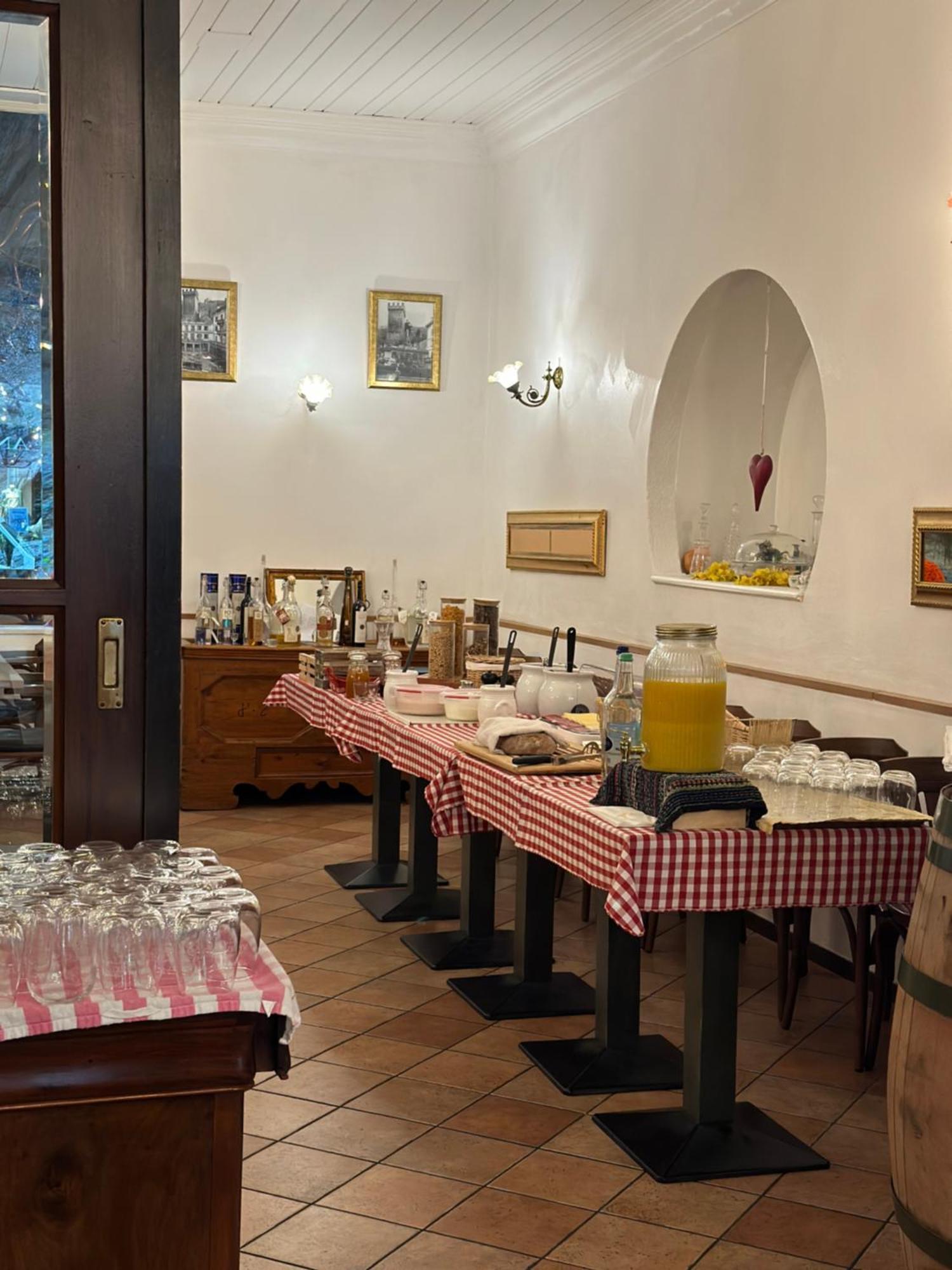 Hotel Croce Federale Canton de Bellinzone Extérieur photo
