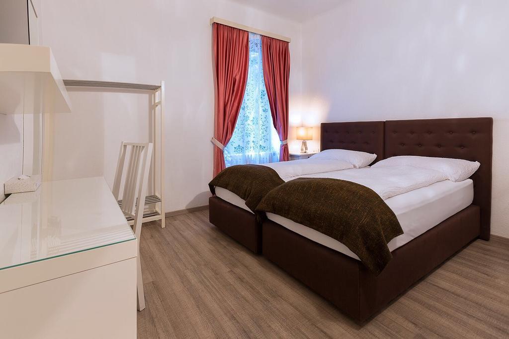 Hotel Croce Federale Canton de Bellinzone Extérieur photo